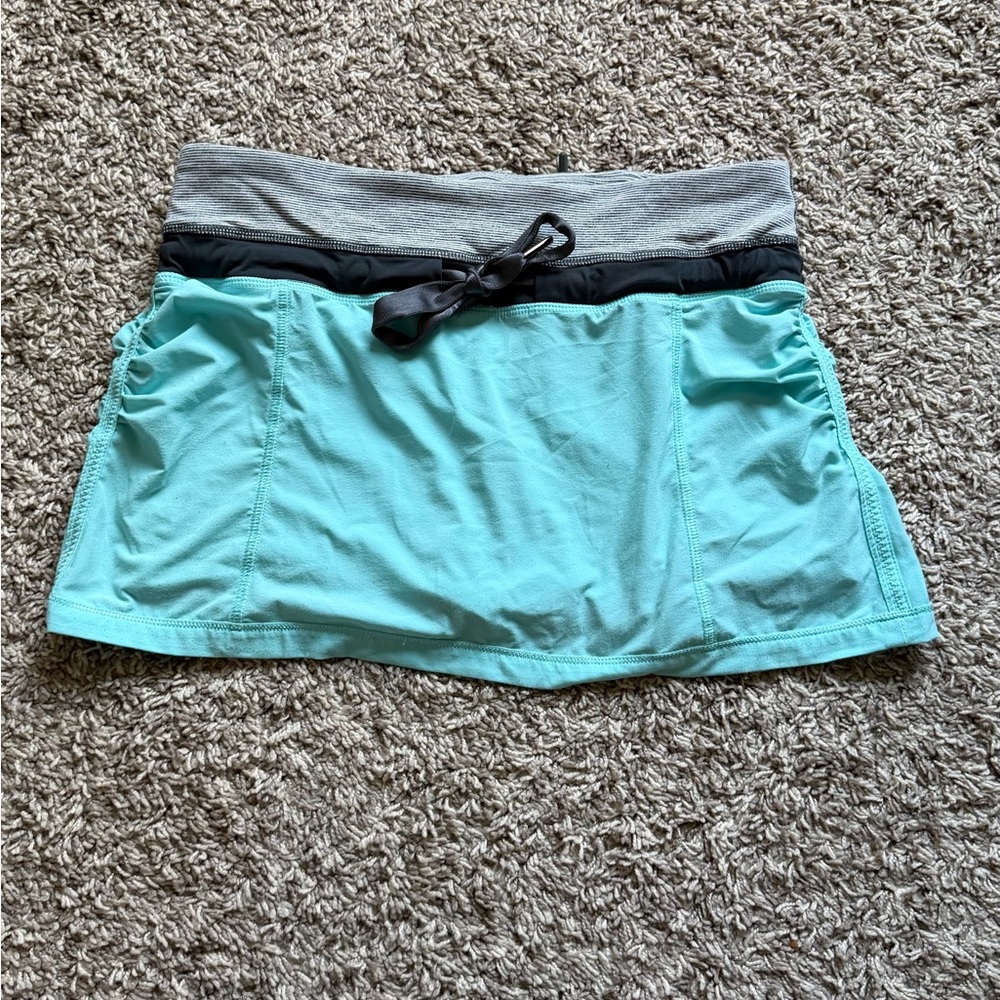 Lululemon skirt / skort